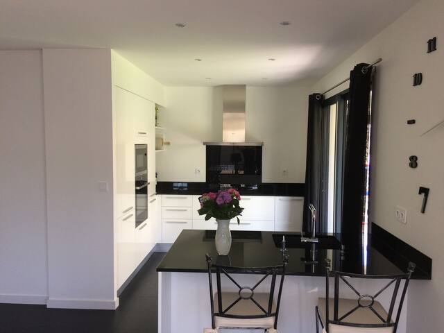 Maison récente idéalement située gallery image 5