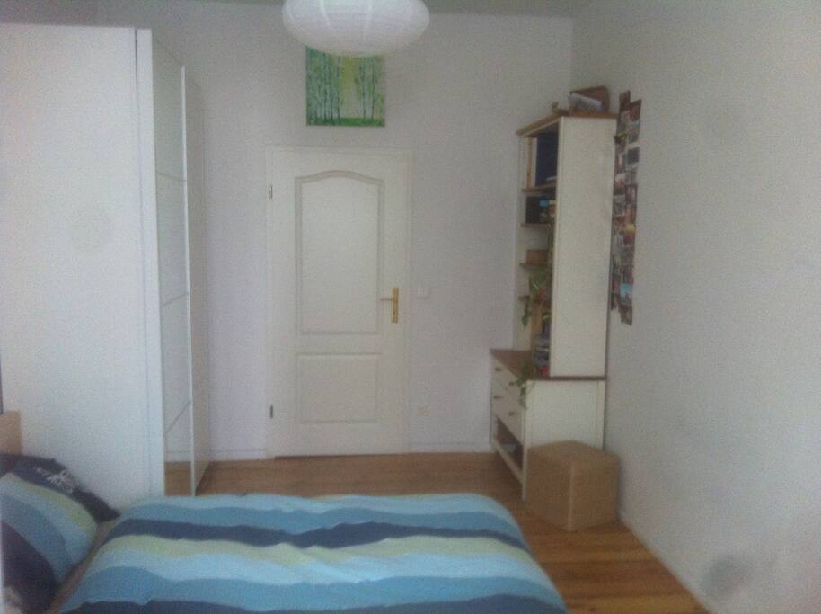 Zimmer, Blick vom Balkon