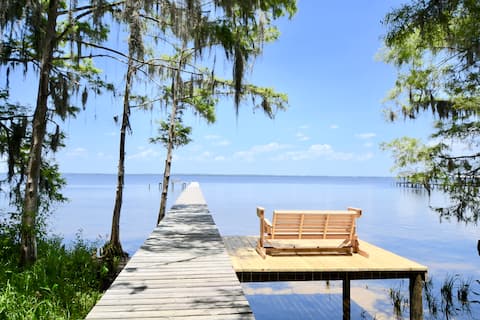 Hidden Oasis on the St. Johns River