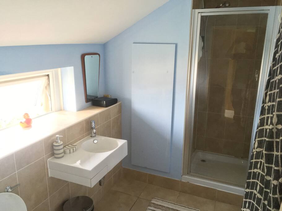 Top floor bedroom ensuite