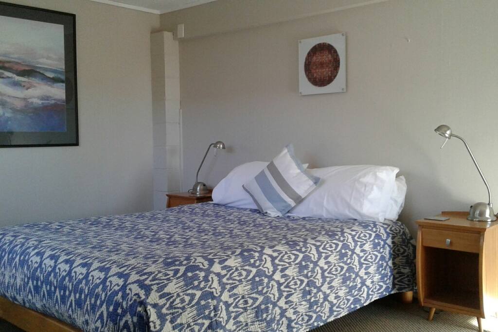 Comfortable queen bed