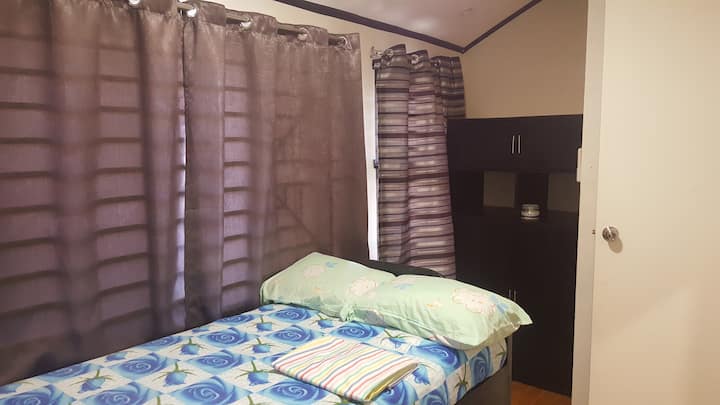 Menšia izba (jednolôžko)