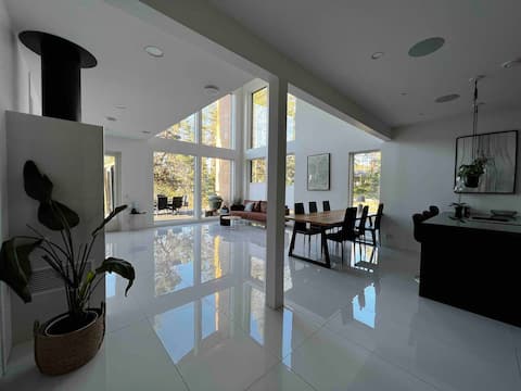 Uudehko 160 m² omakotitalo Pickalassa