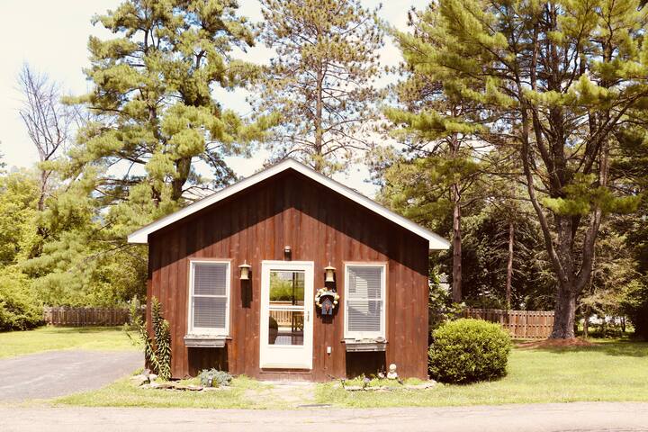 Dreamcatcher Cottage | Mtn View, Mins to Tinker St