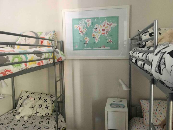 საძინებელი 1