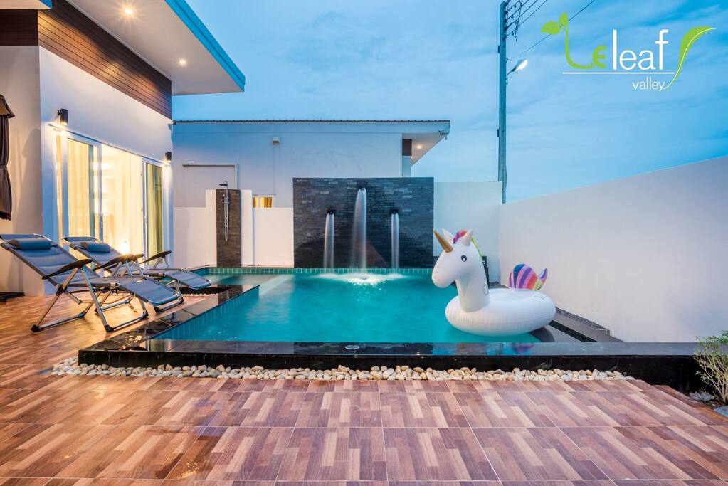 Private pool