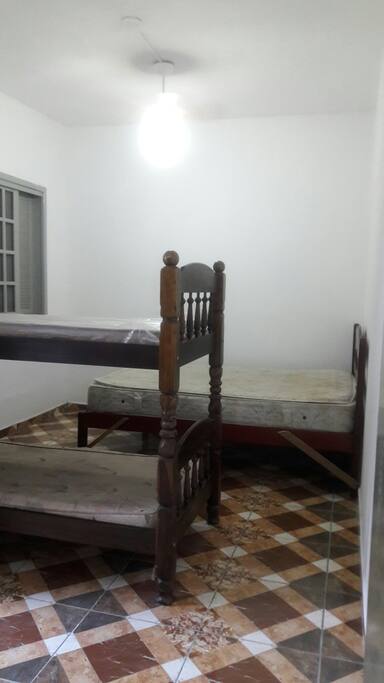 Quarto quitinete 1