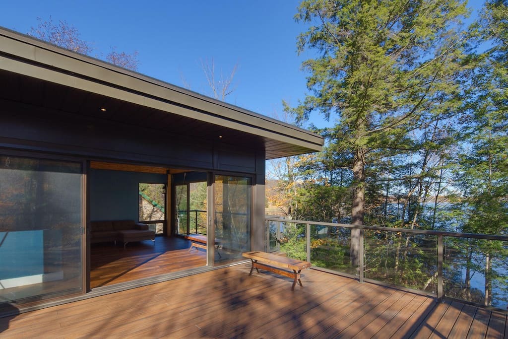 Large upper deck with stunning lake views...