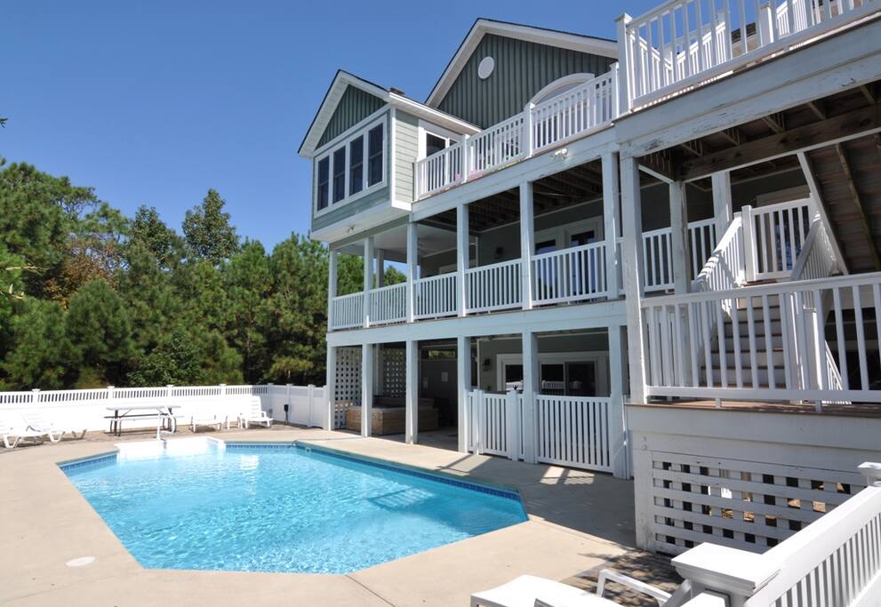 CC134: Sea Glass | Pool and Hot Tub