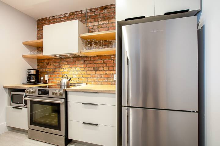 SP302 – Lofts St-Pierre – Par Les Lofts Vieux-QC gallery image 4