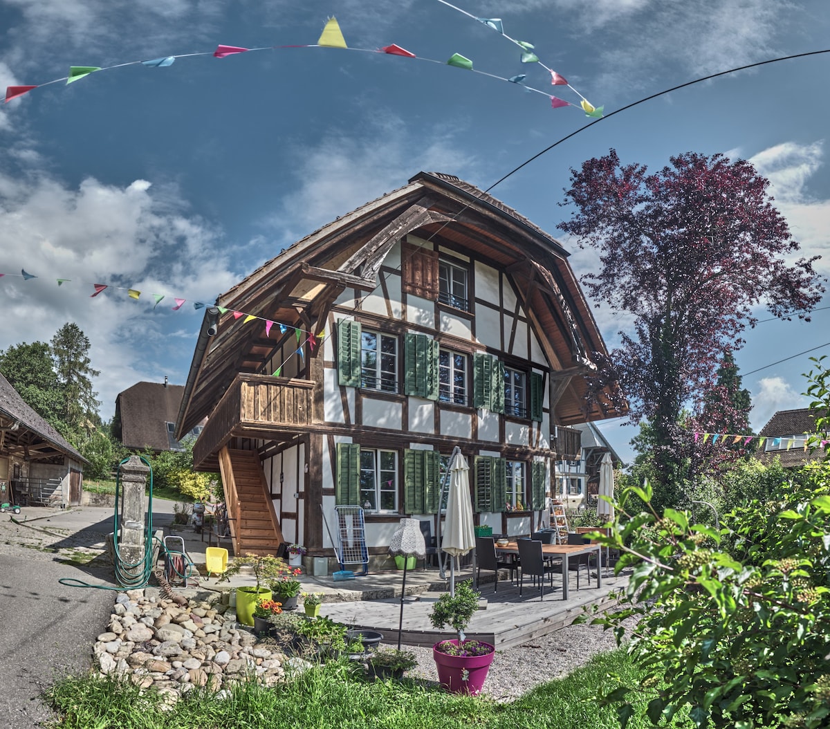 Photo inspiration: Visual Reference: Top 10 Farm Stays In Switzerland
