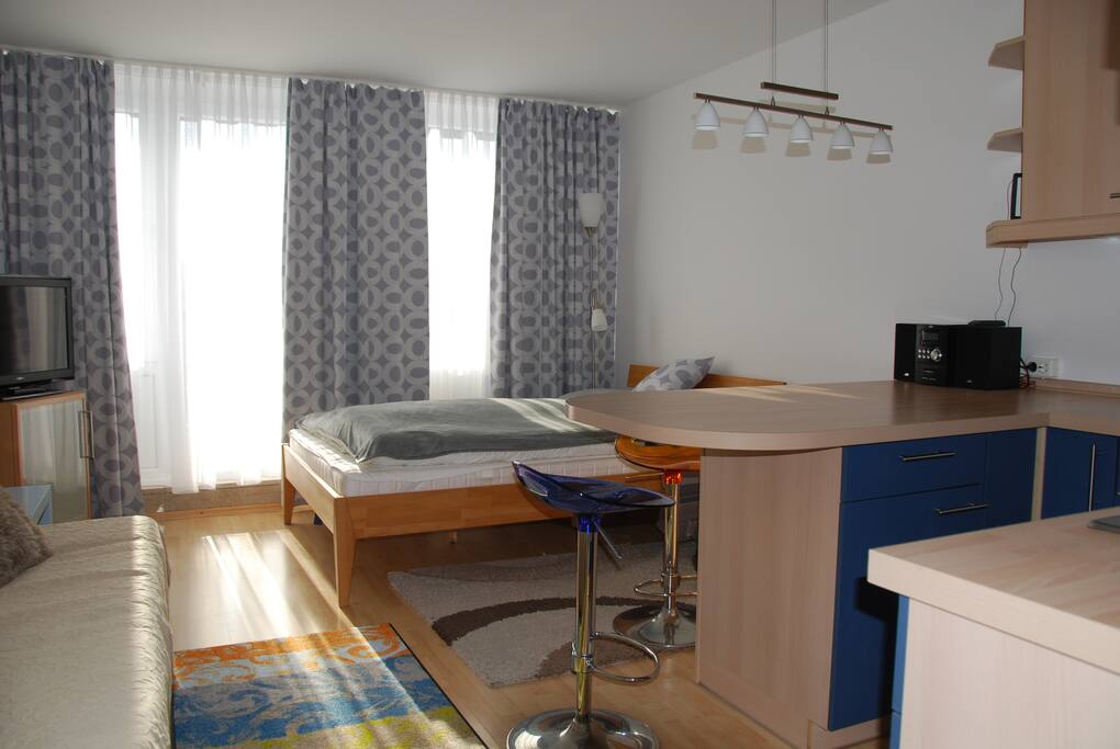 Vollausgestattetes Apartment mit Wohnküche und Dachterrasse