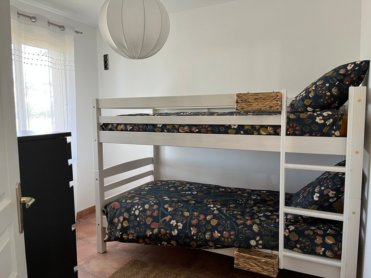 Sovrum 4 - Våningssäng 90x200