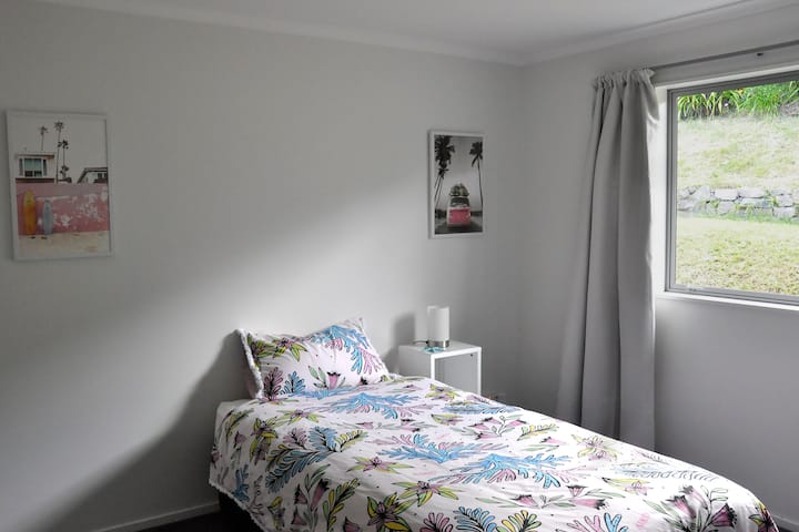 غرفة مفردة أو مزدوجة