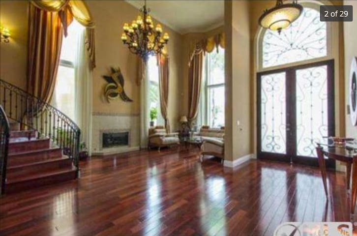 Spacious comfortable house with salt water pool