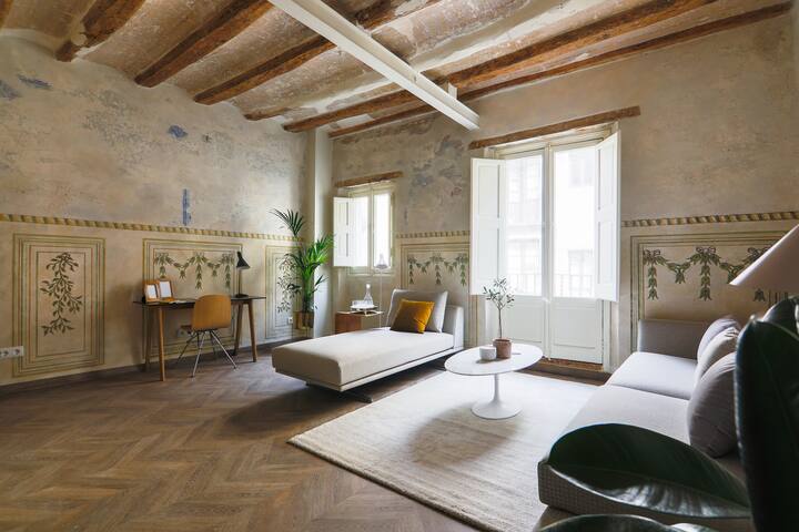 Serviced boutique apartment next to Ramblas gallery image 3