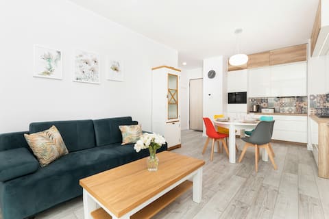 Top performing Airbnb: Modern Apartment in Gdansk | Parking | Balcony in Letnica