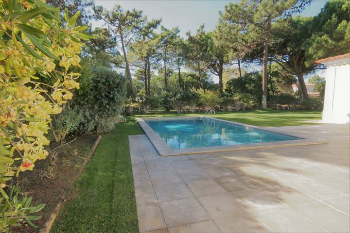 Luxury Private Villa with Pool – Quinta da Marinha gallery image 5