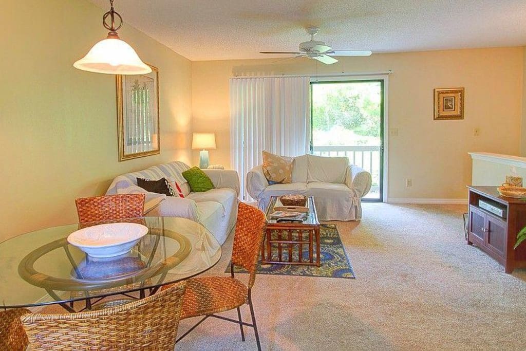 Living Area - Living and Dining area combo with lots of space for family and friends to relax after long day at the beach!