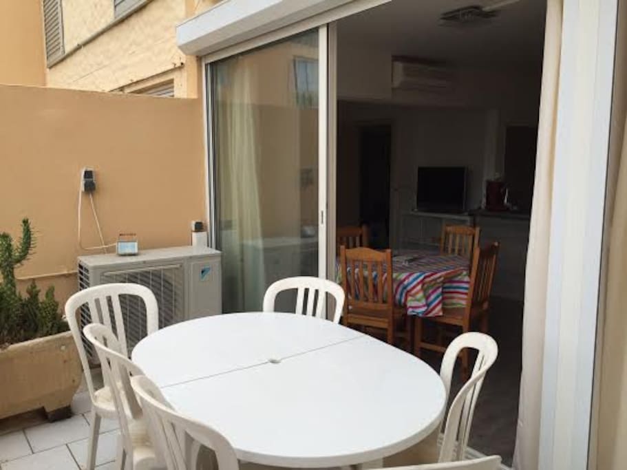 TERRASSE AVEC STORE