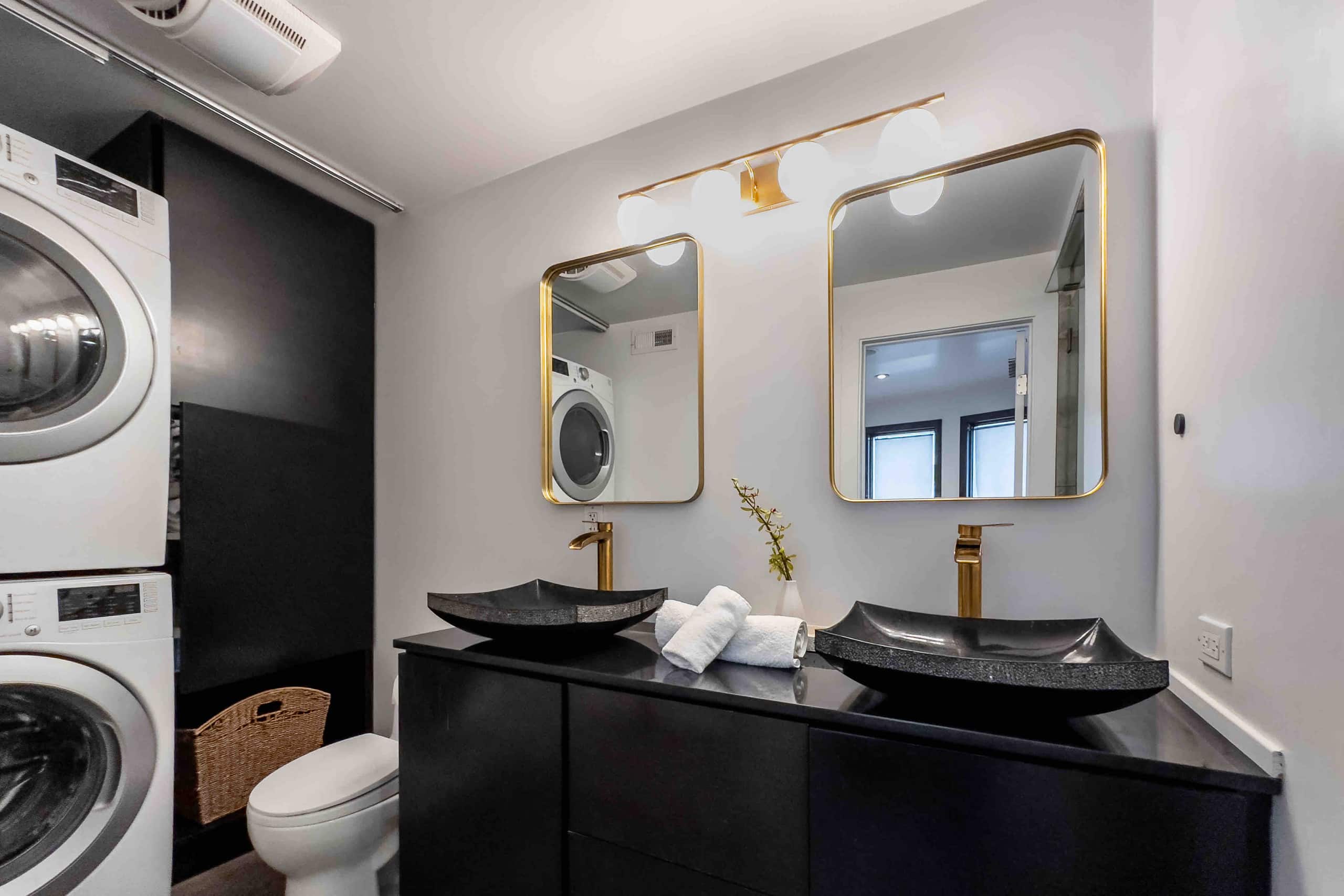 Home in San Francisco · ★4.82 · 3 bedrooms · 3 beds · 2 baths - Image 43