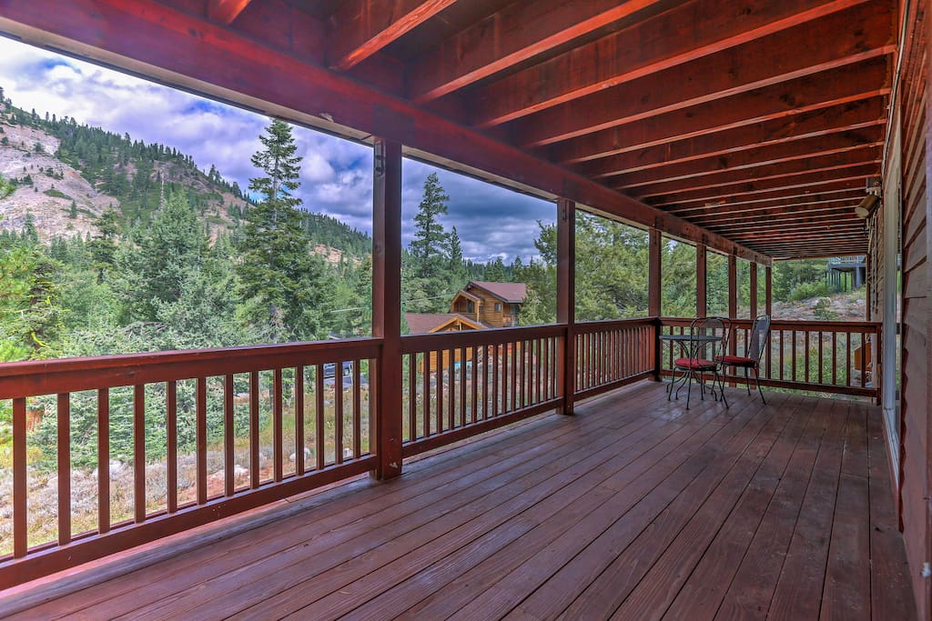 The property boasts unobstructed mountain views and an unbeatable location.