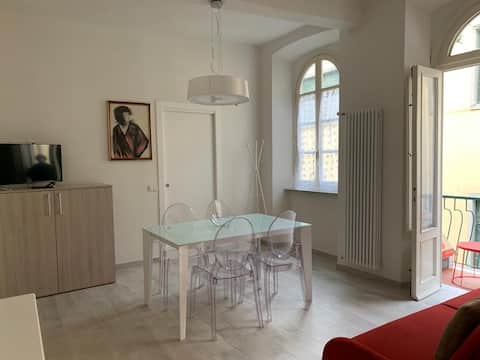 Top performing Airbnb: CASA SABRI in the historic center near the station in Lucca