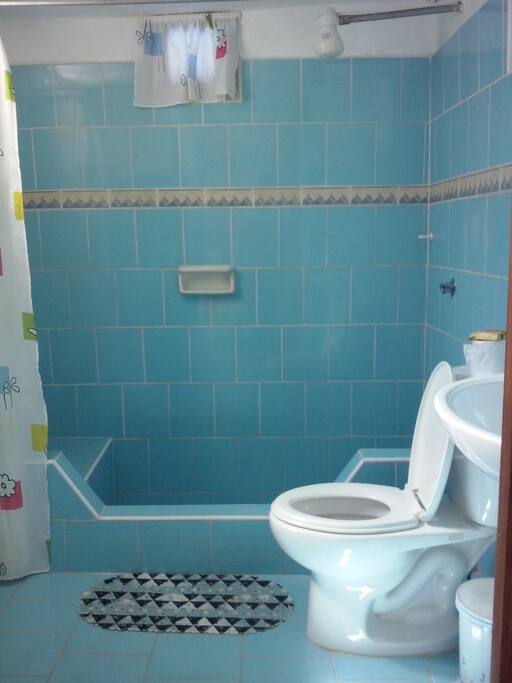 Baño de la primera habitación
