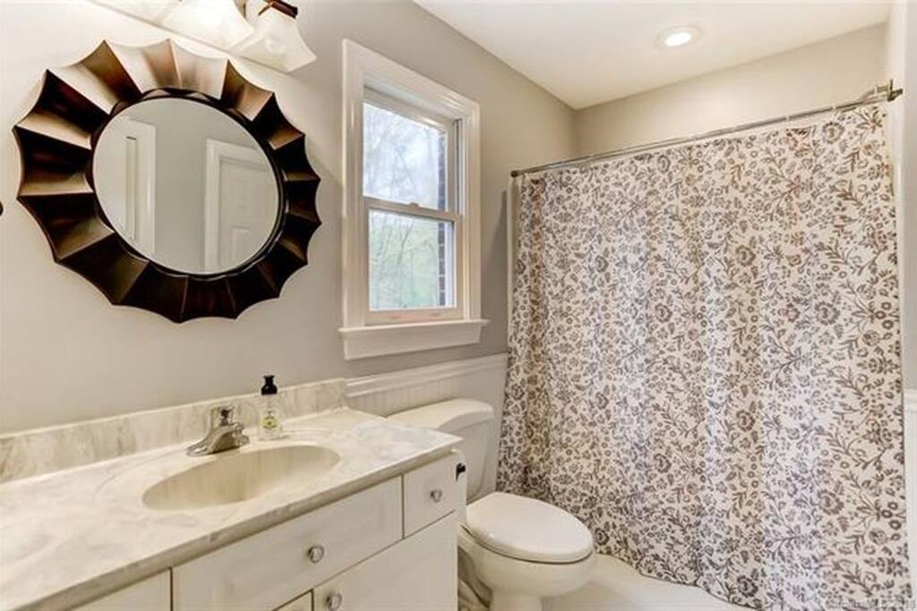 Attached bath, with shower/tub, fresh towels and soap.