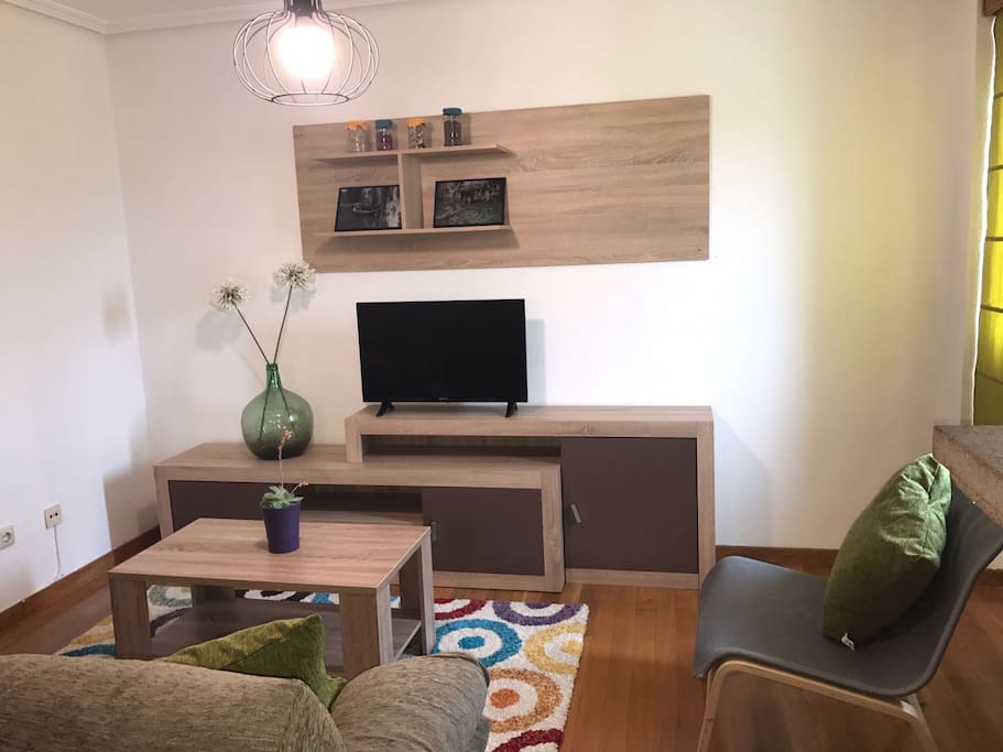 Principal living room (2/3)