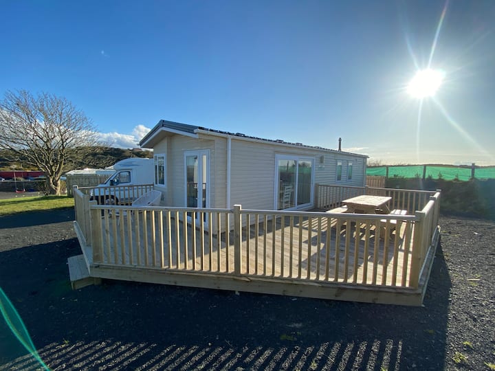 Lovely modern static caravan in Portrush. Houses for Rent in Causeway Coast and Glens
