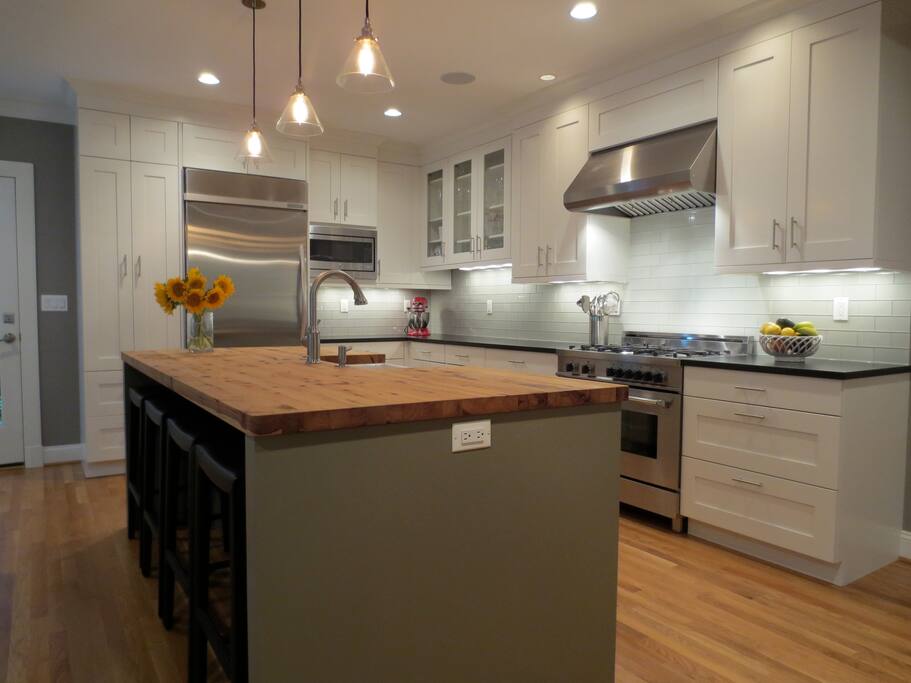 gas range; electric oven; micro