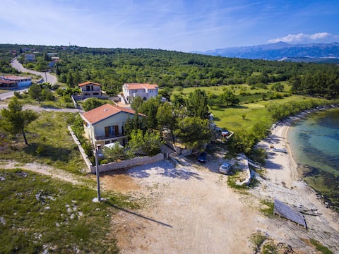 Successful Airbnb property: Pridraga Core Apartments AP groundfloor in Općina Novigrad