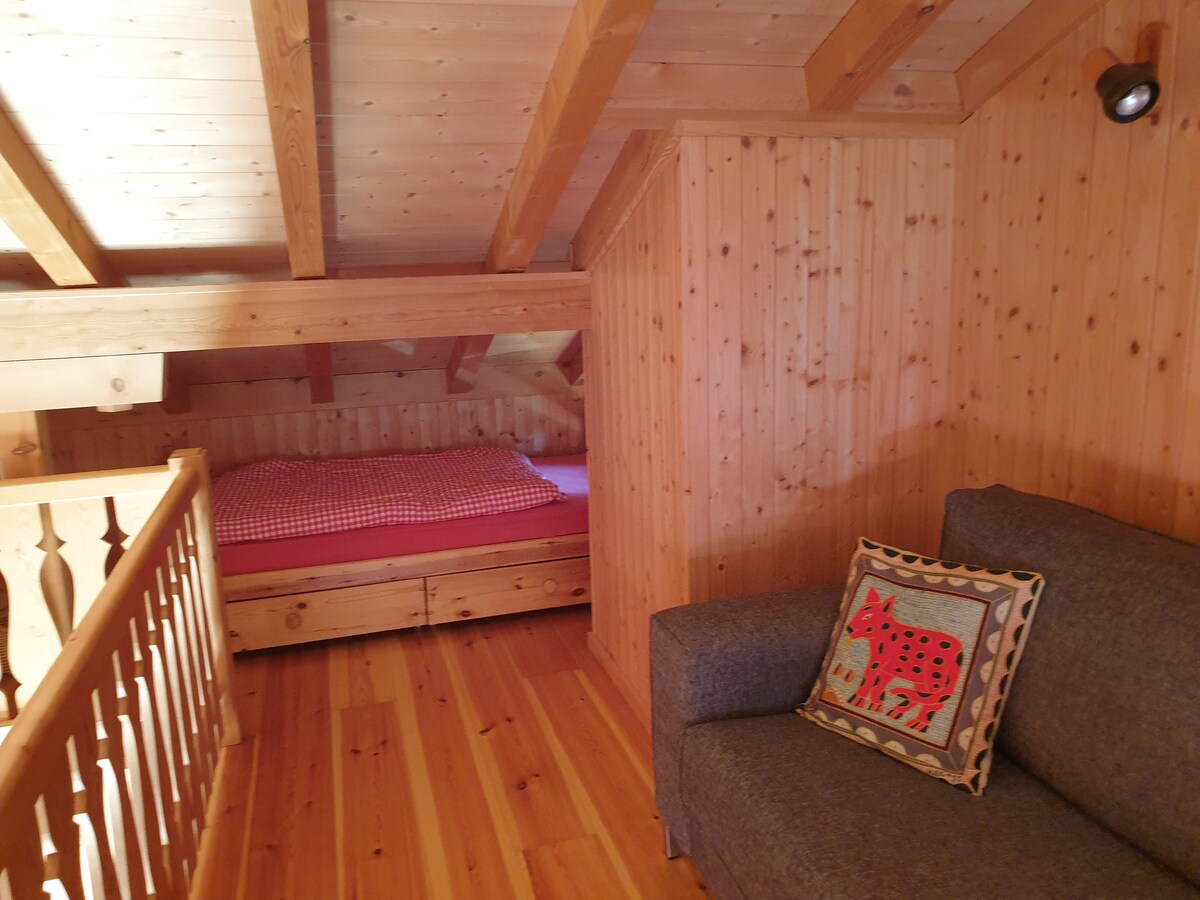 საძინებელი 1