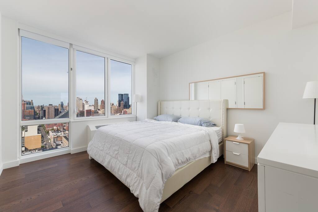 kind size bed with a great mattress