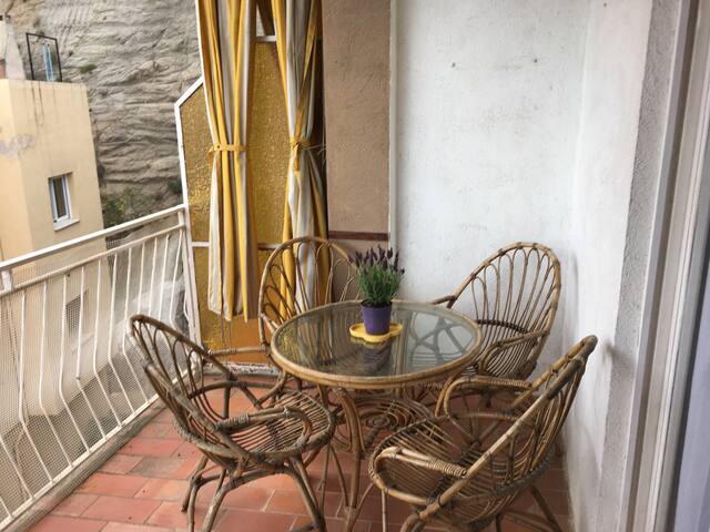 Amplio piso muy luminoso y soleado a 200m playa gallery image 2