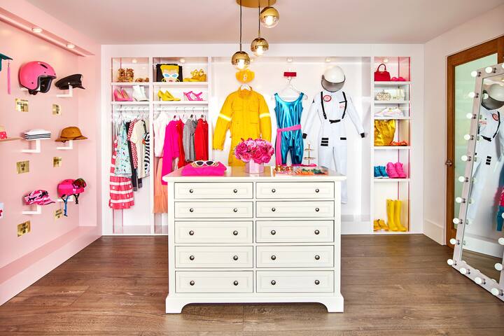 Free Free 343 Barbie Dream House Svg SVG PNG EPS DXF File