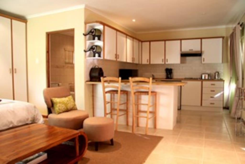 KleinValley Cottage 2 kitchen