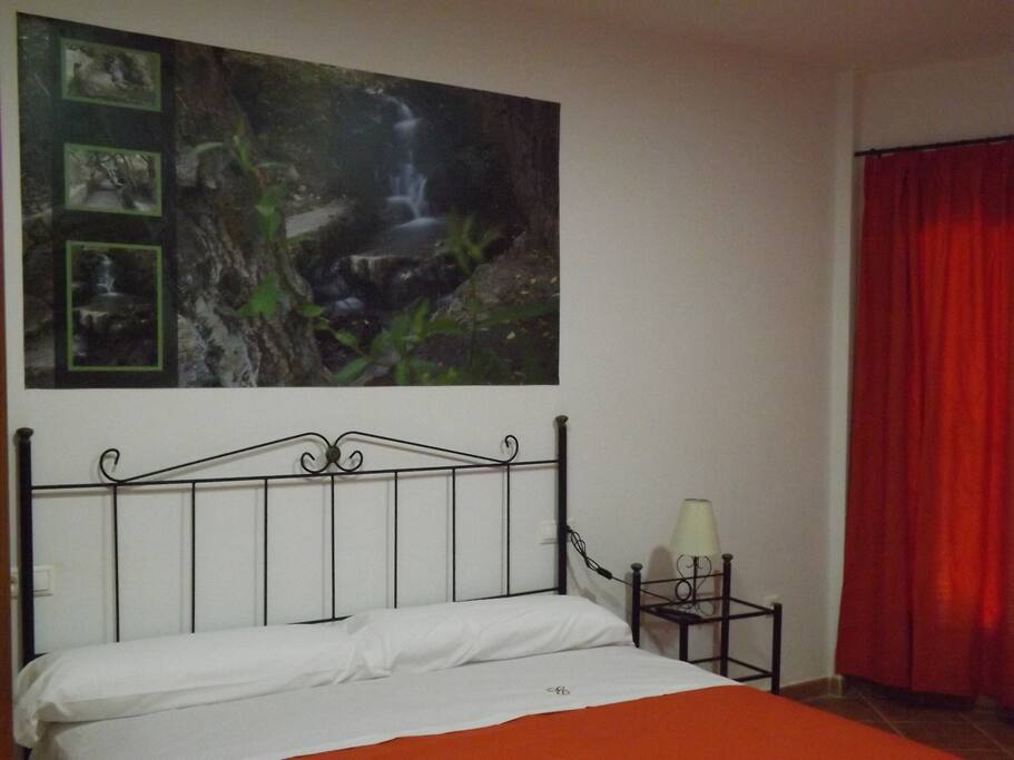 SUITE, VISTAS A LA MONTAÑA