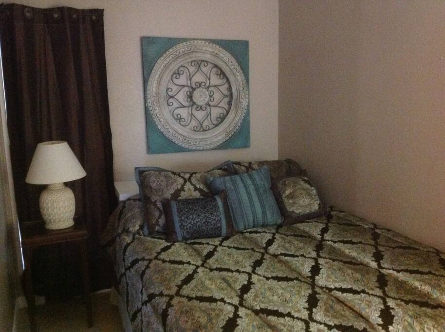 1 Bedroom with Queen Size Bed