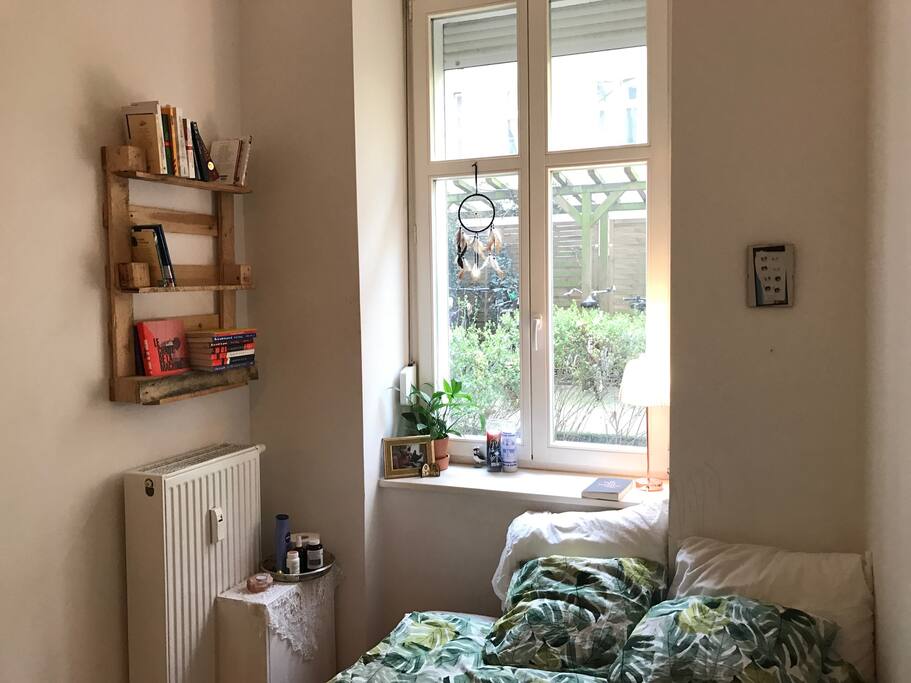 Your potential room :) 13 m2, bed 200x140
Entrance from hallway