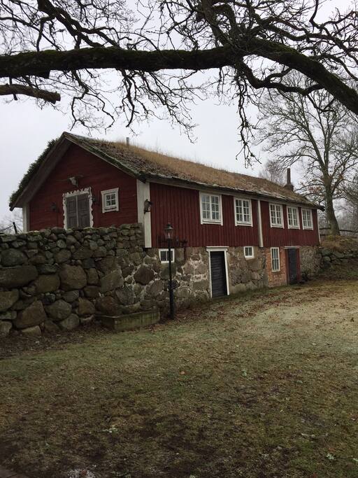Källarhuset.