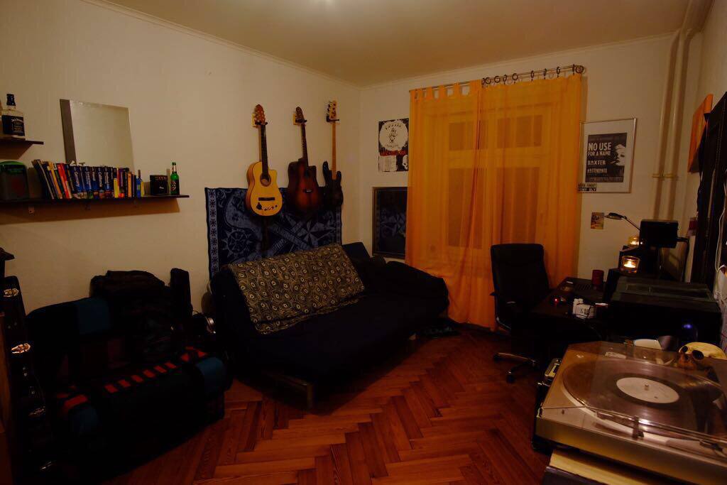 Das ist das Zimmer, das vermietet wird.