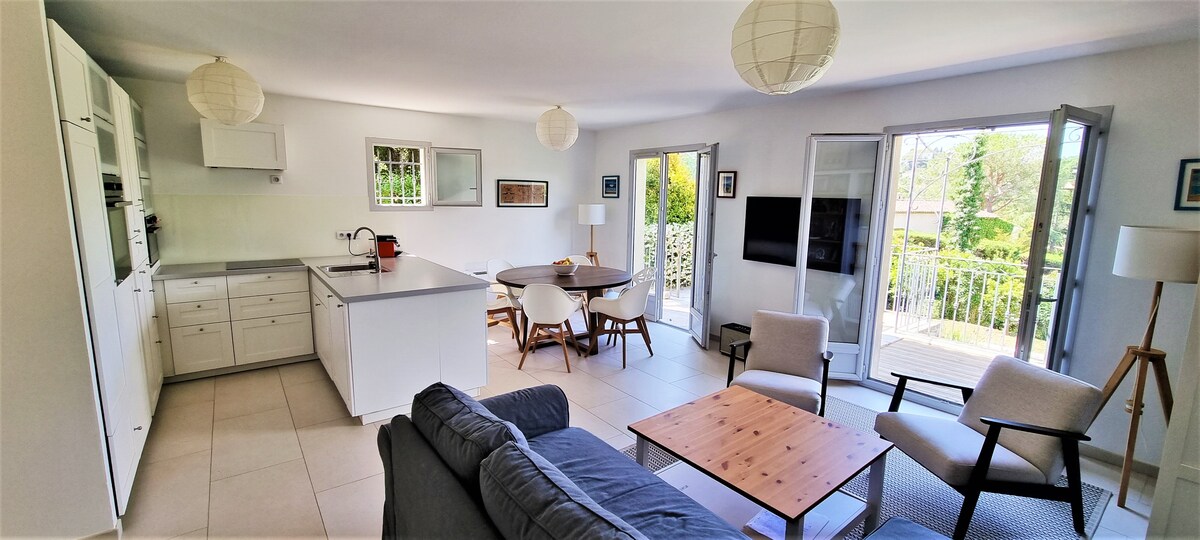 Propriété Airbnb réussie: Charming villa with swimming pool, St Paul de Vence. à Saint Paul De Vence