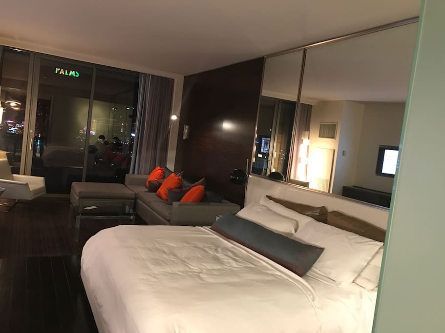 Very comfortable queen size bed and a queen size sofa bed