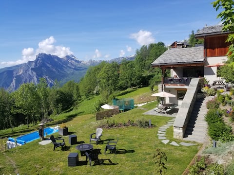 apartment in individual chalet sauna pool