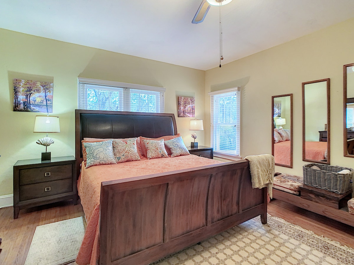 Dormitorio principal de la casa principal 