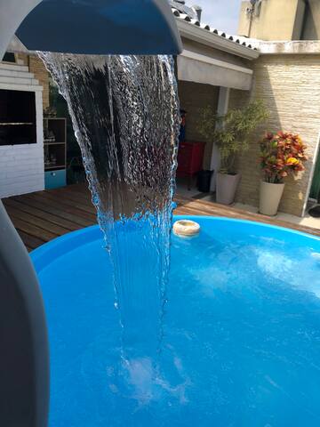 Linda Cobertura com Piscina