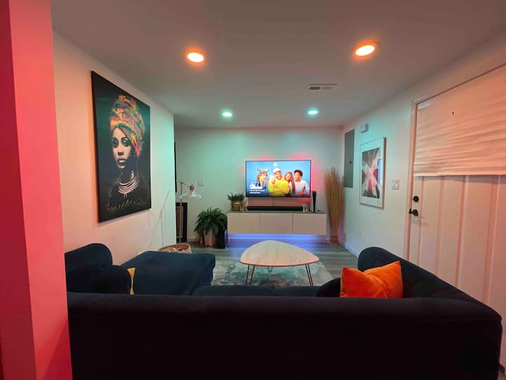 Beautiful Modern Luxury Basement W/ Full Kitchen - Columbia, MD