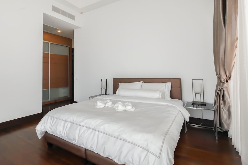 master bed room